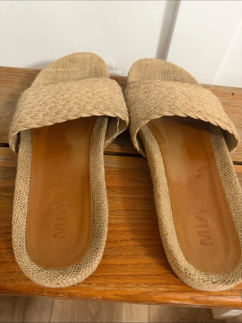 MIA Slides Size 10
